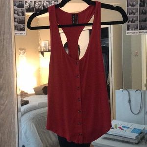 Burnt red tank